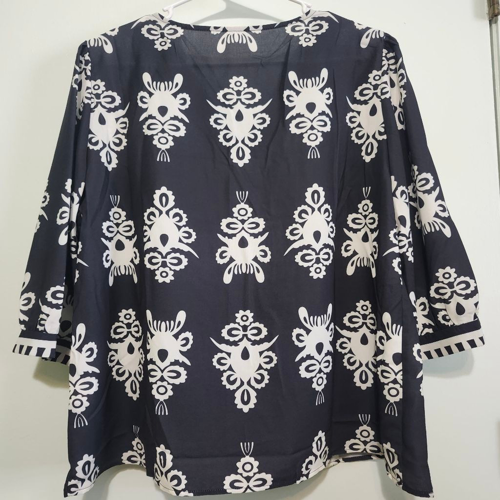 Women's Unbranded Navy & White Printed V-Neck Tunic Top XL - Picture 6 of 6